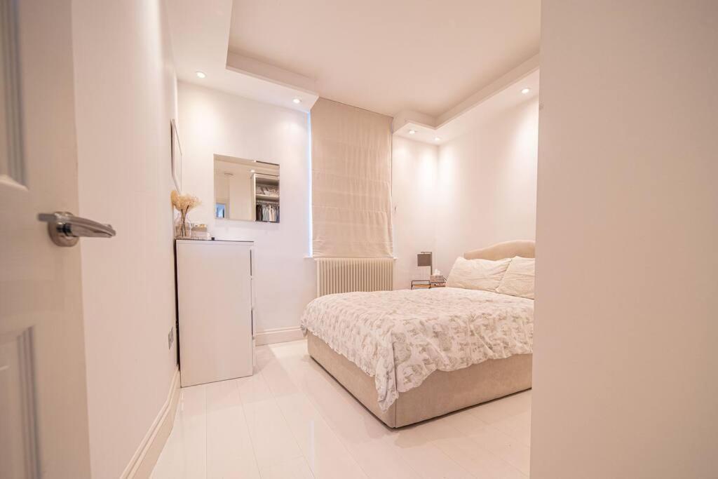 Gorgeous Light Contemporary Apt In Notting Hill Apartment ลอนดอน ภายนอก รูปภาพ